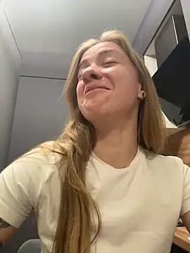 candy maggie online show from 22, 11, 2025