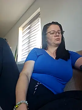 KristenVega online show from 2, 11, 2025