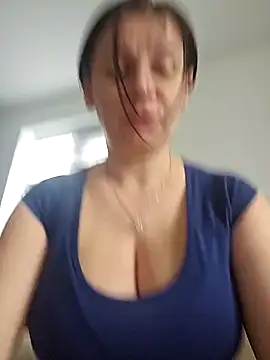 KristenVega online show from 7, 2, 2025