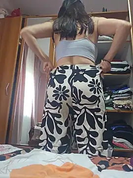 KristenVega online show from 4, 6, 2026
