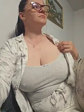 KristenVega online show from 5, 5, 2026