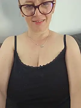 Snapshot of KristenVega chatting on 15, 6, 2026 KristenVega online show from 15, 6, 2026