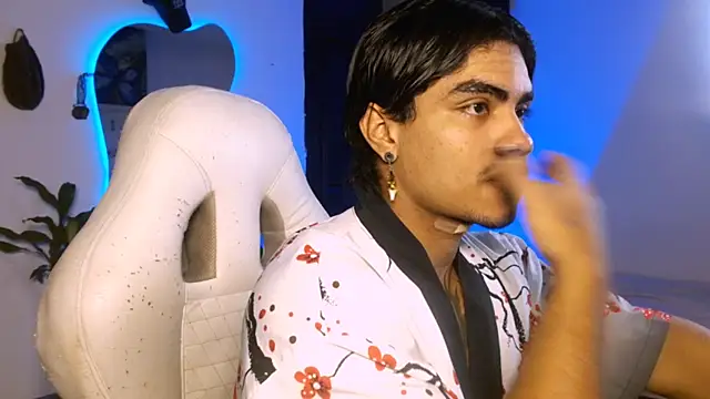 Young laroi online show from 7, 12, 2024
