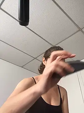 Snapshot of cuddlingbunny chatting on 20, 3, 2026 cuddlingbunny online show from 20, 3, 2026