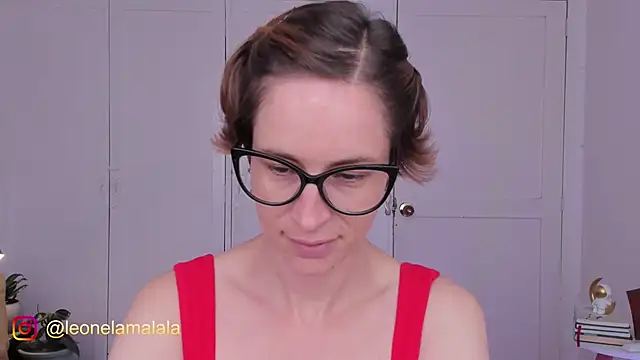 Snapshot of cuddlingbunny chatting on 14, 10, 2025 cuddlingbunny online show from 14, 10, 2025