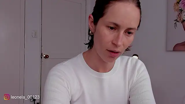 Snapshot of cuddlingbunny chatting on 14, 2, 2026 cuddlingbunny online show from 14, 2, 2026