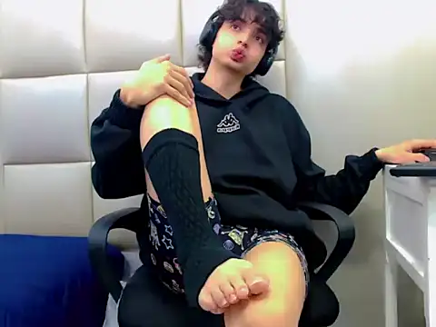 Sr BonnyEthan online show from 8, 2, 2026