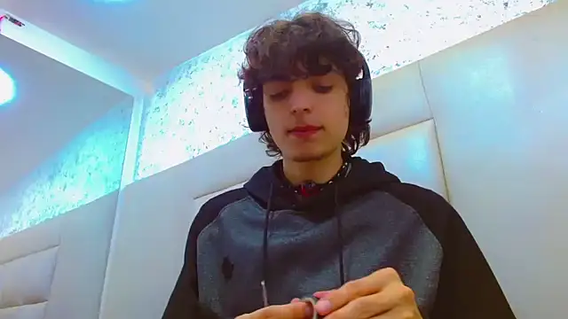 Sr BonnyEthan online show from 17, 2, 2026