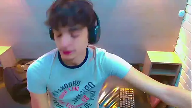 Sr BonnyEthan online show from 18, 12, 2025