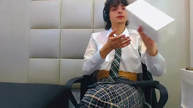 Sr BonnyEthan online show from 13, 2, 2026