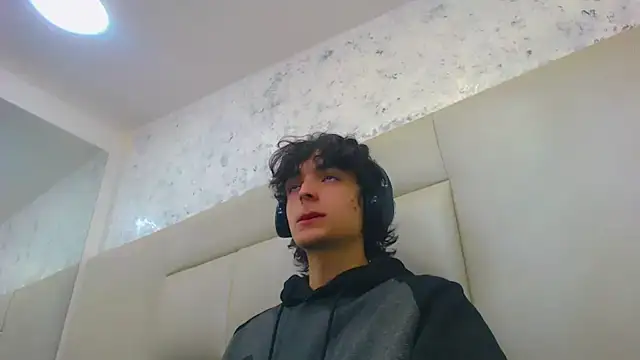 Sr BonnyEthan online show from 16, 2, 2026