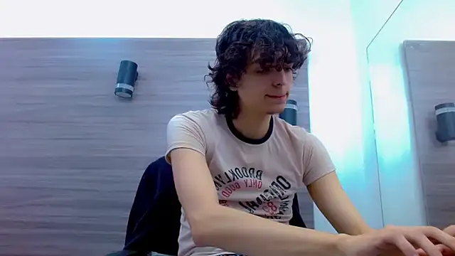 Sr BonnyEthan online show from 4, 4, 2026