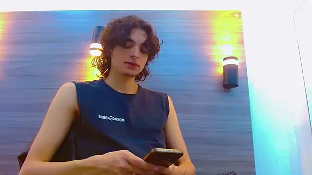 Snapshot of Sr_BonnyEthan chatting on 9, 5, 2026 Sr BonnyEthan online show from 9, 5, 2026