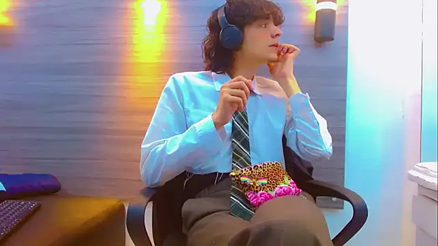 Sr BonnyEthan online show from 11, 3, 2026