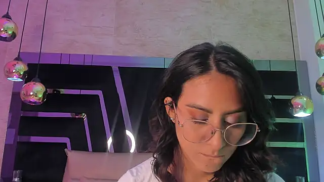 DaraBeckett online show from 19, 10, 2025