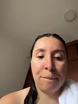 emely sexx20 online show from 21, 2, 2026