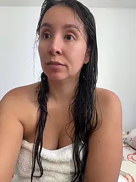 Snapshot of emely_sexx20 chatting on 16, 6, 2026 emely sexx20 online show from 16, 6, 2026
