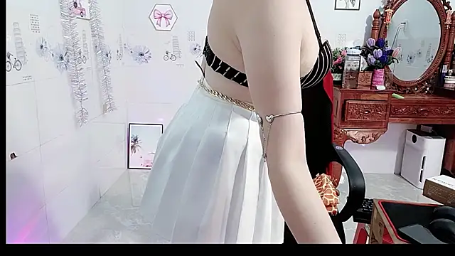 Snapshot of Lanian_99 chatting on 9, 7, 2026 Lanian 99 online show from 9, 7, 2026