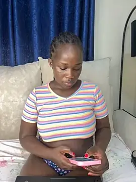 Favoritegirl1 online show from 1, 12, 2025