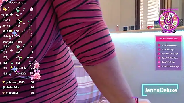 Snapshot of JennaDeluxe chatting on 15, 5, 2026 JennaDeluxe online show from 15, 5, 2026