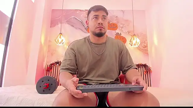 BrianMalonee online show from 24, 10, 2025