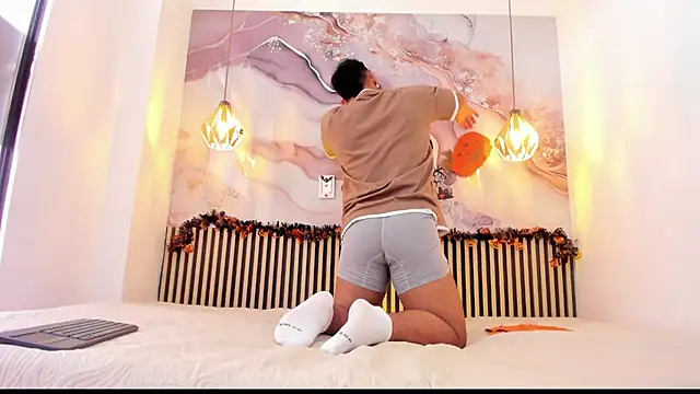 BrianMalonee online show from 4, 11, 2025