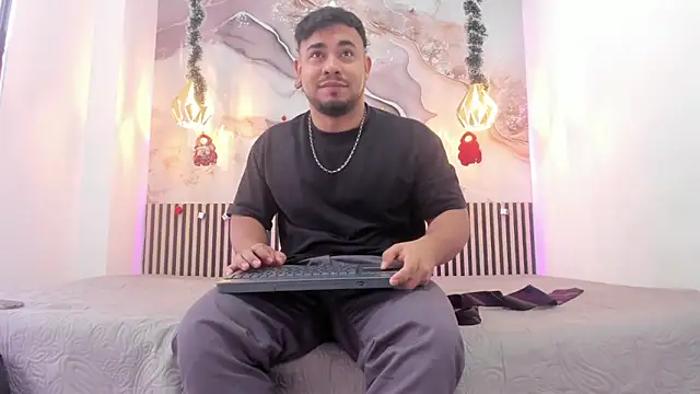 BrianMalonee online show from 15, 12, 2025