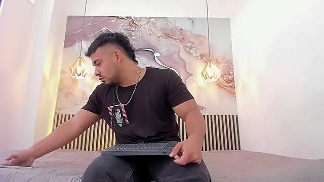 BrianMalonee online show from 18, 11, 2025