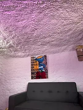 selenaluvv online show from 7, 2, 2026