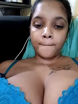 Snapshot of Indianqueen03 chatting on 18, 5, 2026 Indianqueen03 online show from 18, 5, 2026