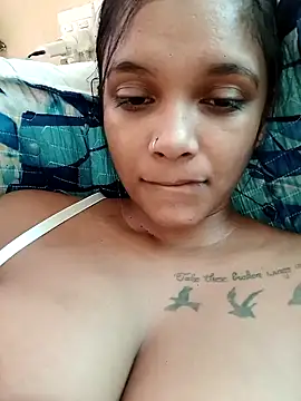 Snapshot of Indianqueen03 chatting on 12, 5, 2026 Indianqueen03 online show from 12, 5, 2026