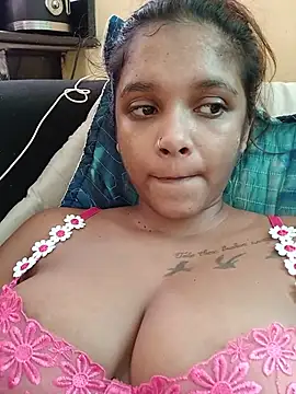 Snapshot of Indianqueen03 chatting on 10, 6, 2026 Indianqueen03 online show from 10, 6, 2026