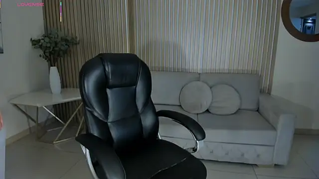 AlessaRomero online show from 12, 2, 2026