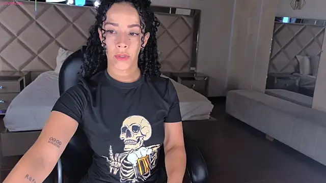 Snapshot of AlessaRomero chatting on 5, 6, 2026 AlessaRomero online show from 5, 6, 2026