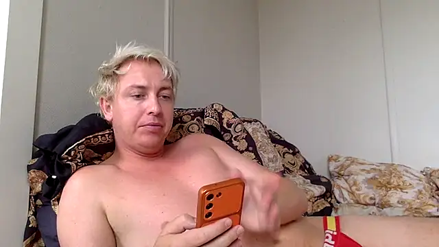 Snapshot of NorthTwink chatting on 7, 8, 2026 NorthTwink online show from 7, 8, 2026
