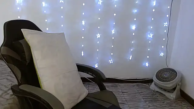  diana cute online show from 10, 1, 2026