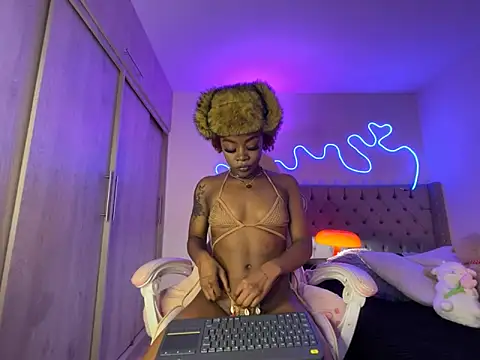 Miss westt  online show from 30, 3, 2026