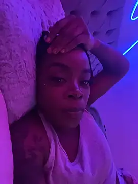 Miss westt  online show from 16, 11, 2025