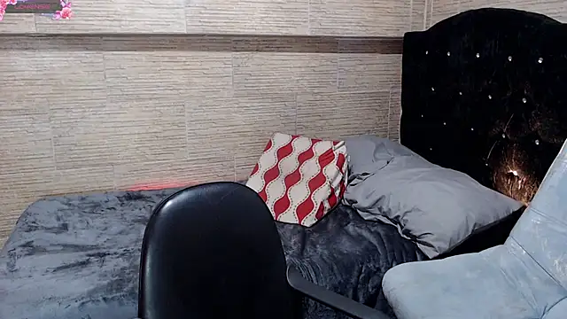 pretty cristal69 online show from 29, 10, 2025