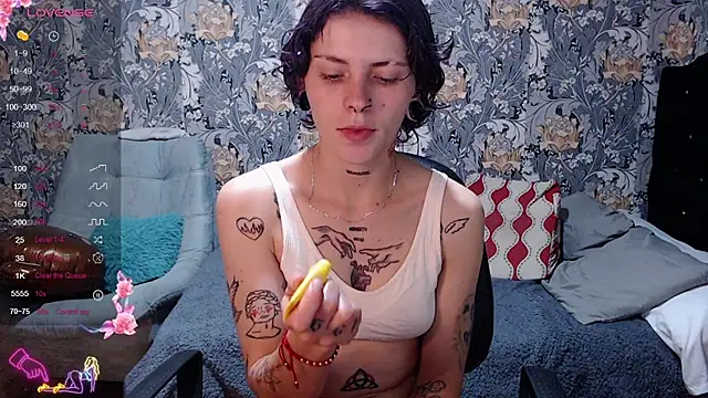 pretty cristal69 online show from 24, 6, 2026