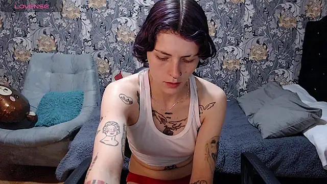 pretty cristal69 online show from 27, 6, 2026