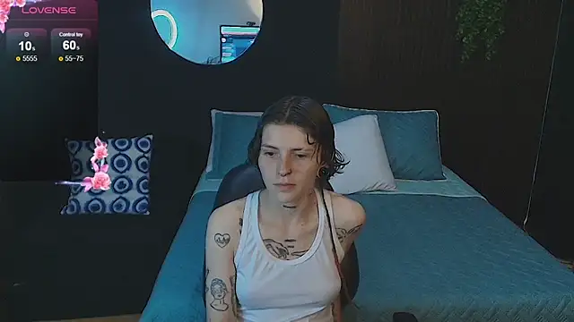 pretty cristal69 online show from 20, 12, 2025