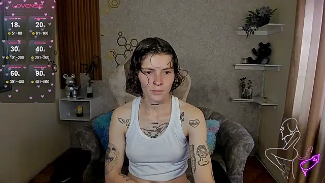 pretty cristal69 online show from 23, 11, 2025