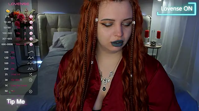 Miss Maya Mils online show from 18, 3, 2025