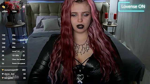 Miss Maya Mils online show from 2, 3, 2025