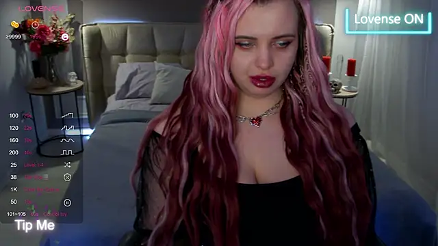 Miss Maya Mils online show from 10, 3, 2025