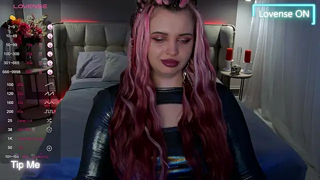 Miss Maya Mils online show from 12, 3, 2025