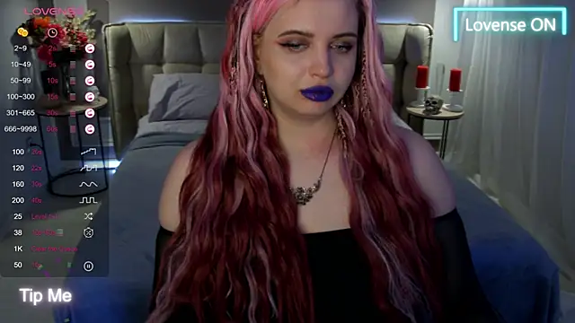 Miss Maya Mils online show from 9, 3, 2025