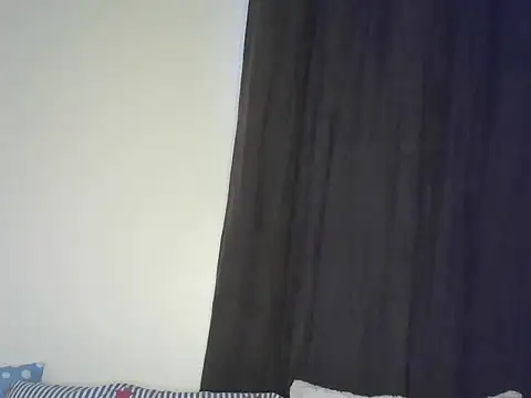 Bella cute01 online show from 17, 2, 2025