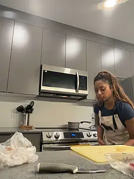 Your Paris online show from 24, 10, 2025